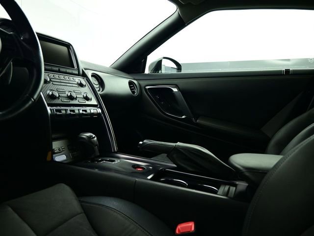 Used 2012 Nissan GT-R Premium image 56