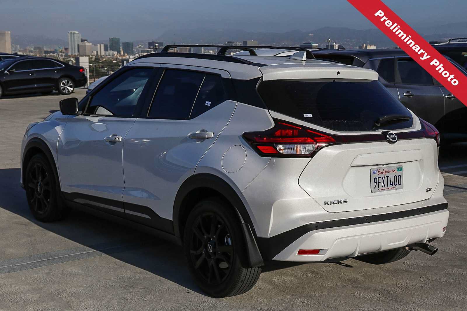 Used 2023 Nissan Kicks SR w/ SR Premium Package FWD image 6