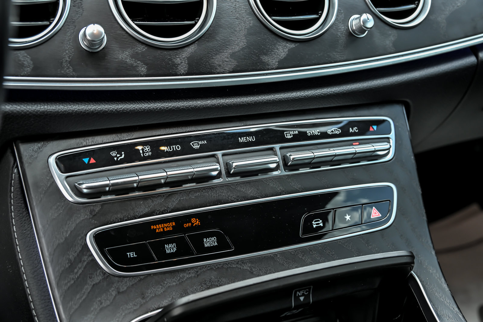 Used 2023 Mercedes-Benz E 350 4MATIC Sedan image 36
