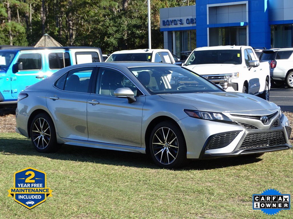Used 2024 Toyota Camry SE