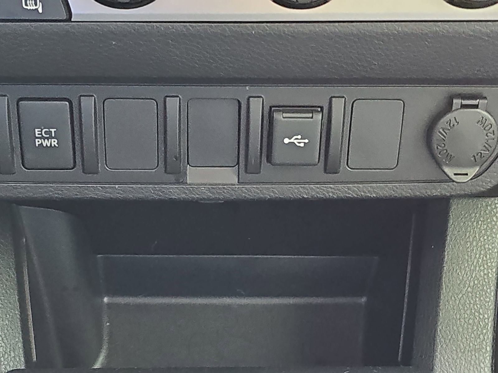 Used 2022 Toyota Tacoma SR w/ SR Convenience Package image 26