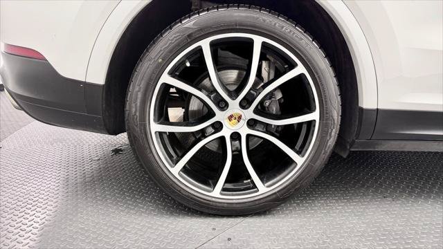Used 2019 Porsche Cayenne AWD/4WD image 35