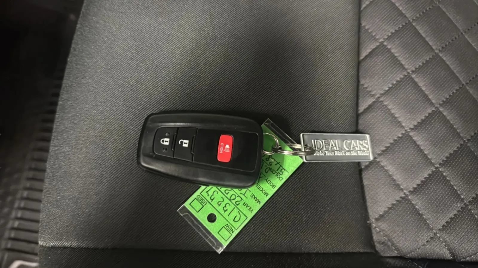Used 2021 Toyota C-HR XLE FWD image 23