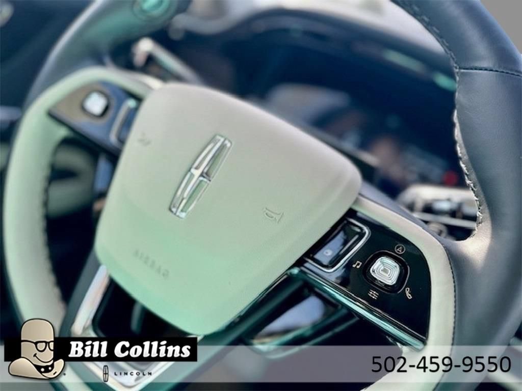 New 2025 Lincoln Corsair Grand Touring w/ Equipment Group 302A AWD/4WD image 15