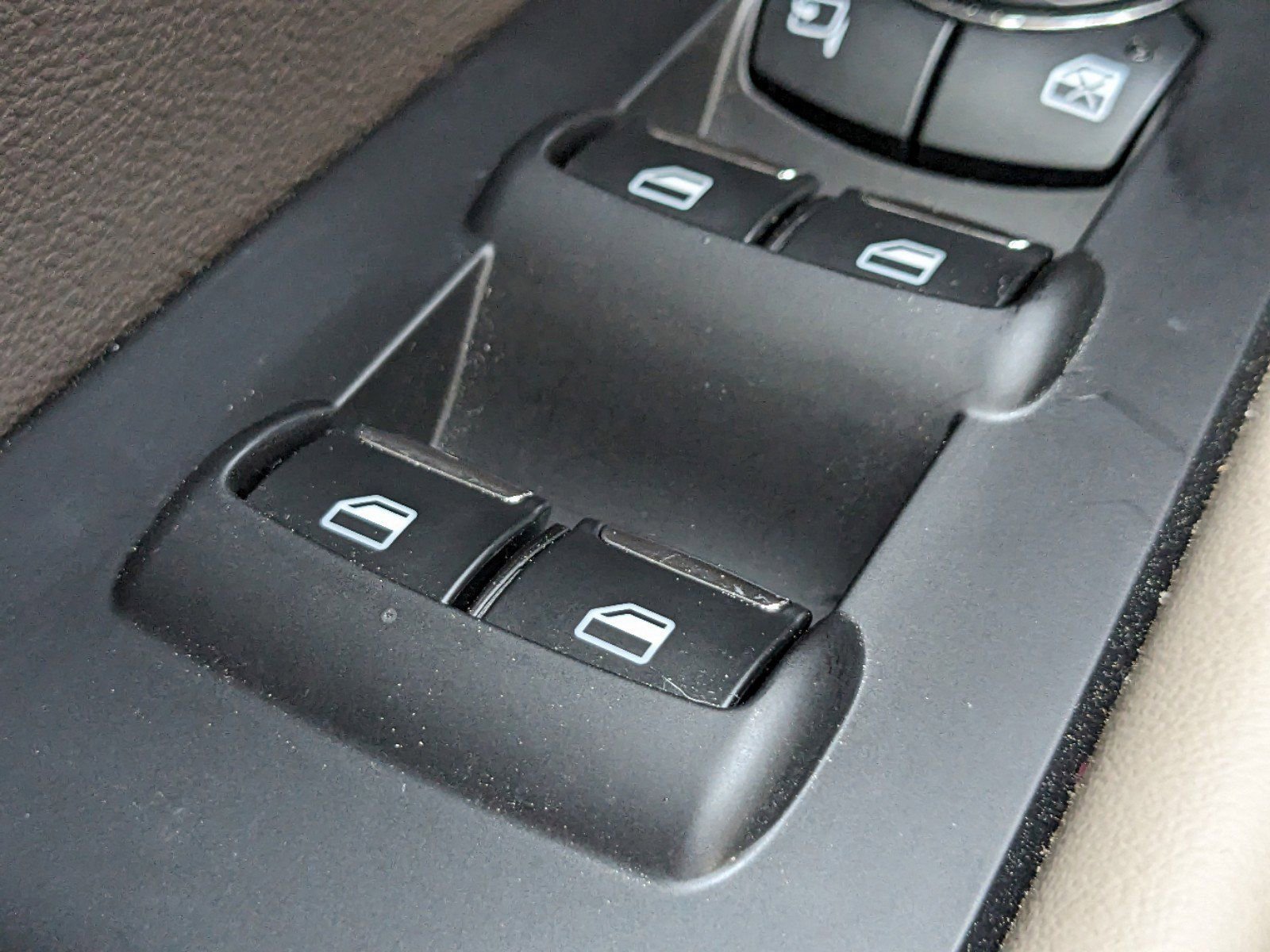 Certified 2023 Lincoln Nautilus Reserve w/ Equipment Group 201A image 27