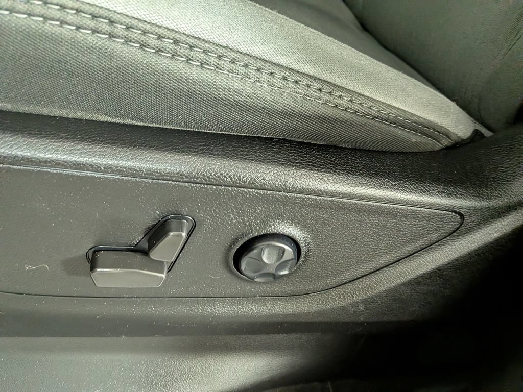 Used 2021 RAM 1500 Big Horn AWD/4WD image 16