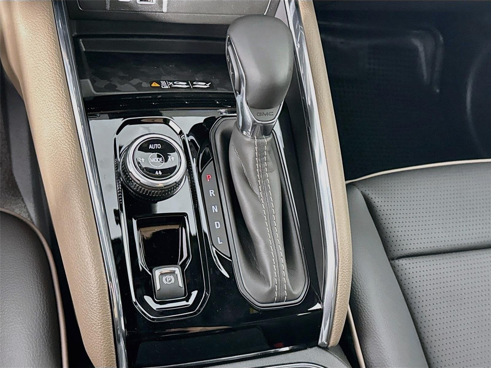 New 2026 GMC Canyon Denali AWD/4WD image 19