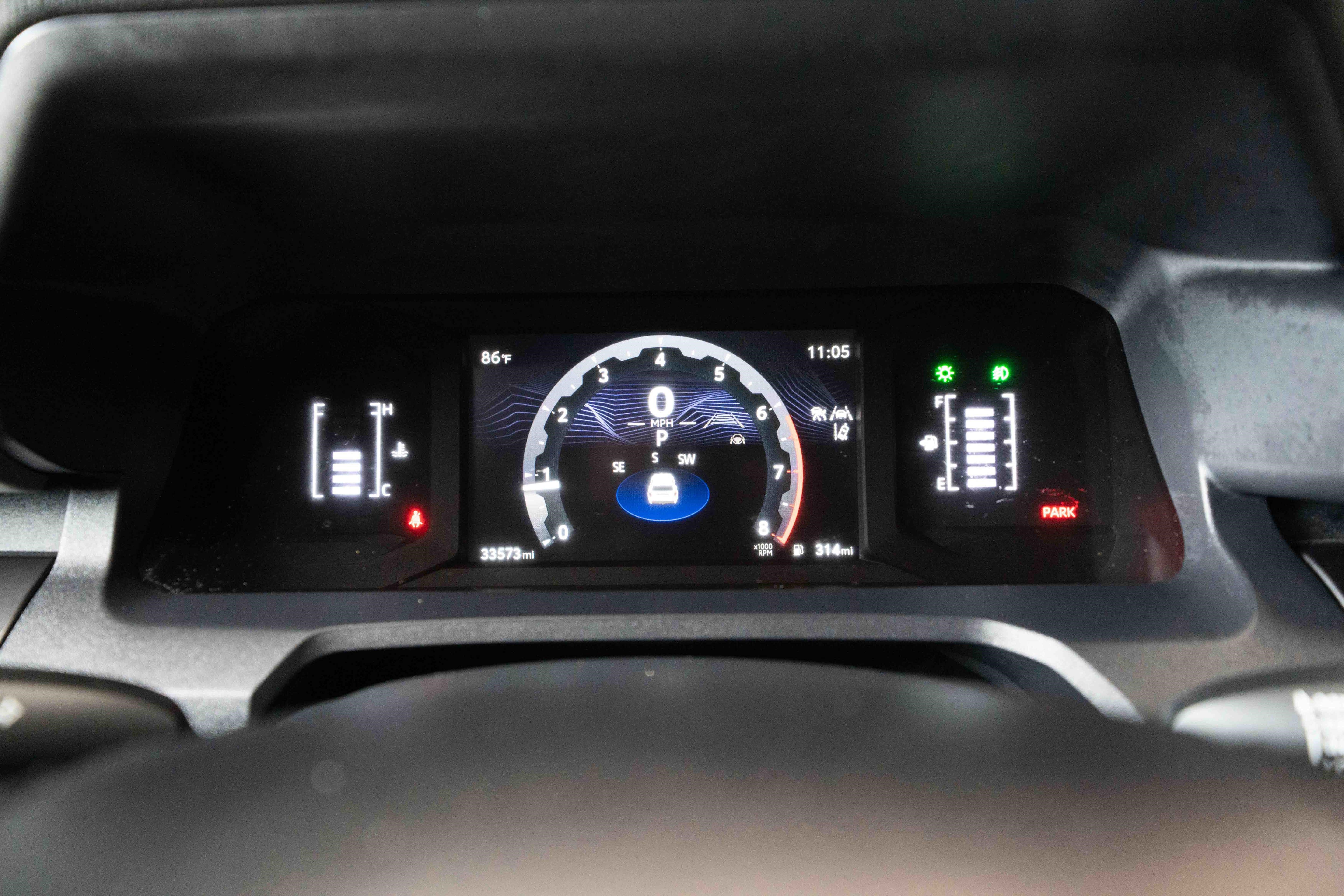 Certified 2025 Toyota 4Runner SR5 AWD/4WD image 17