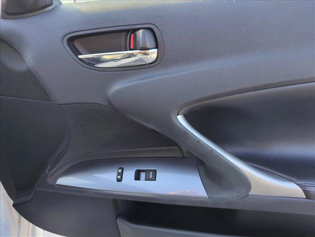 Used 2013 Lexus IS 250C RWD image 24