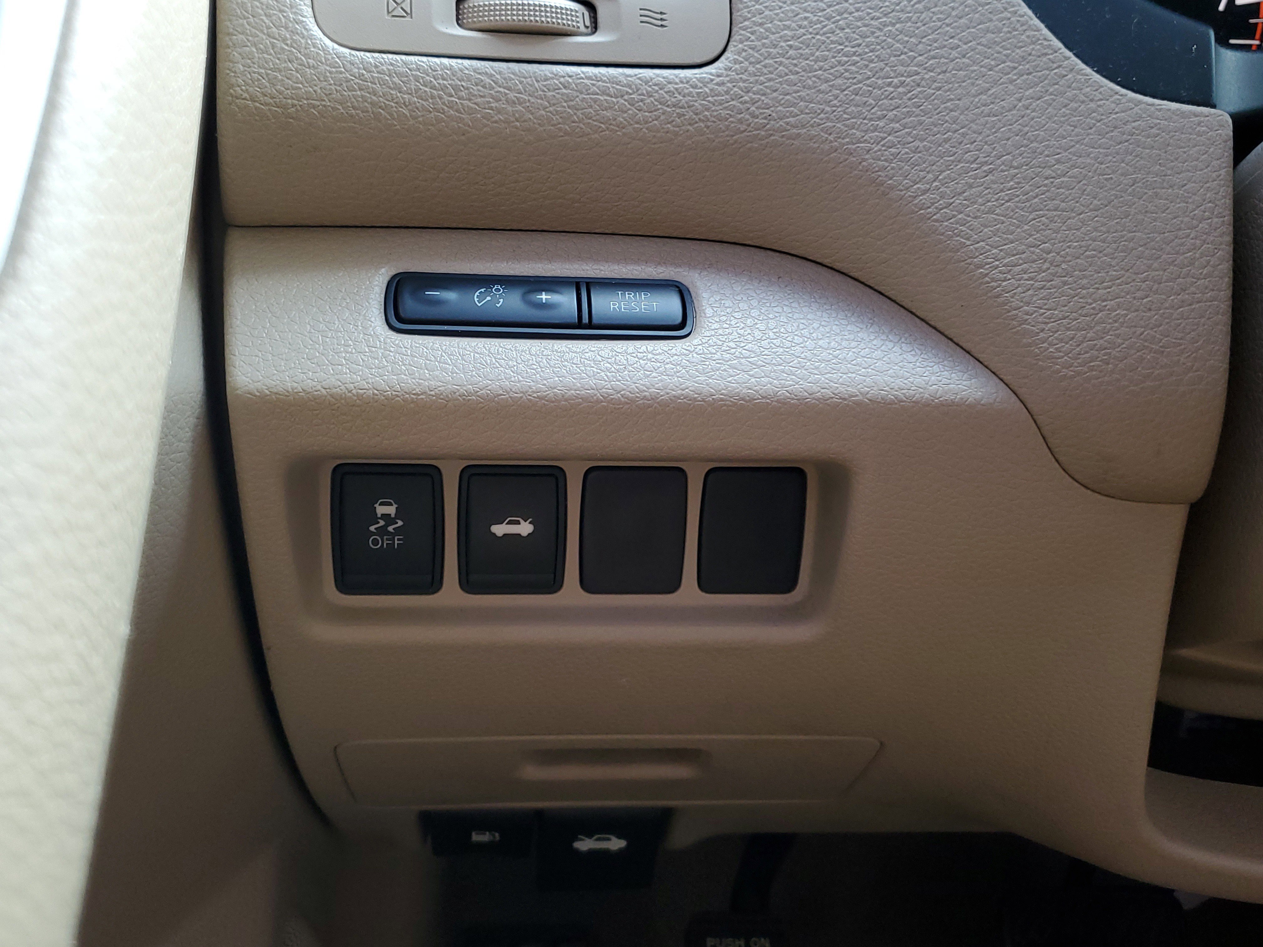 Used 2014 Nissan Altima 2.5 S w/ Sport Value Package image 29