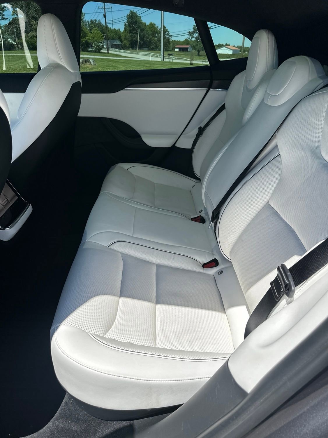 Used 2022 Tesla Model S Plaid AWD/4WD image 7