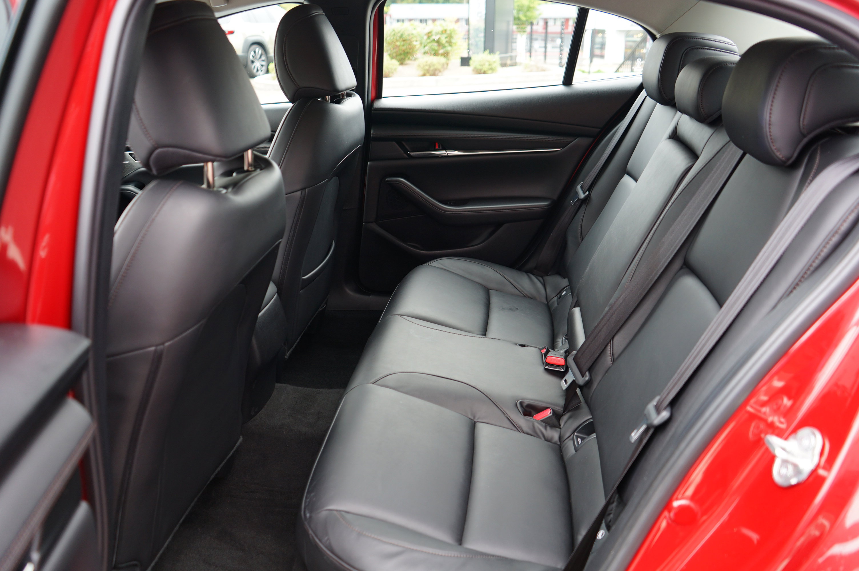 Used 2020 MAZDA MAZDA3 Sedan w/ Preferred Package image 17