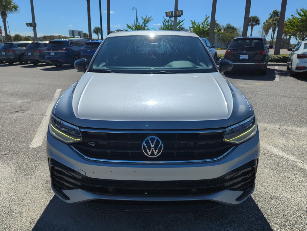 Used 2023 Volkswagen Tiguan SE R-Line FWD image 15
