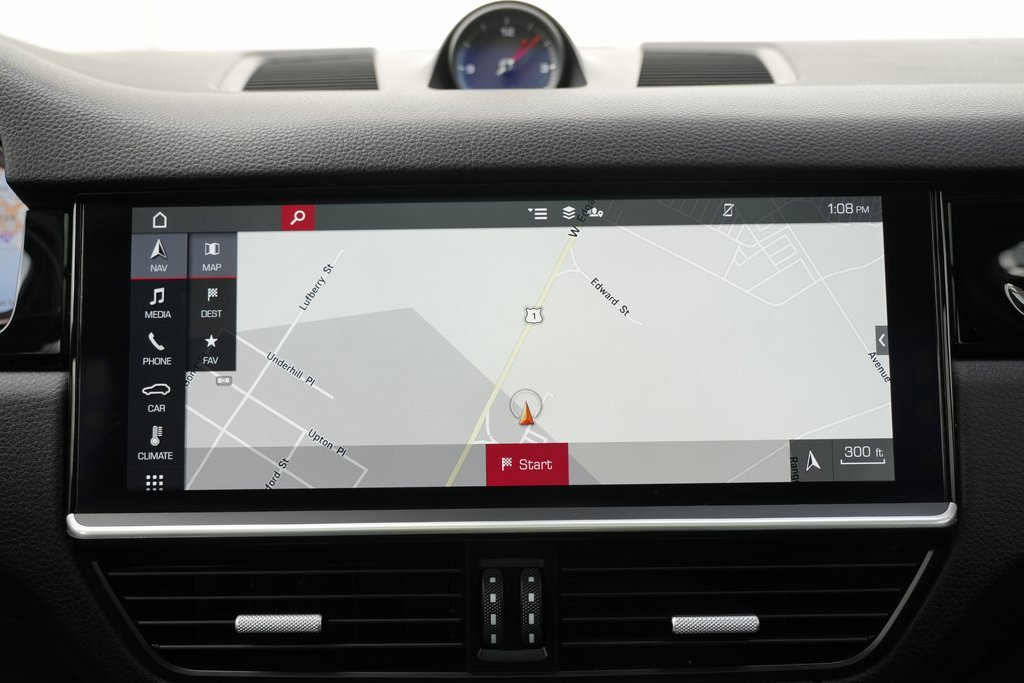 Used 2020 Porsche Cayenne image 57