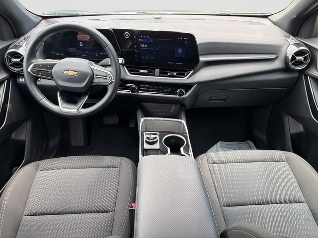 Used 2026 Chevrolet Equinox LT FWD image 16