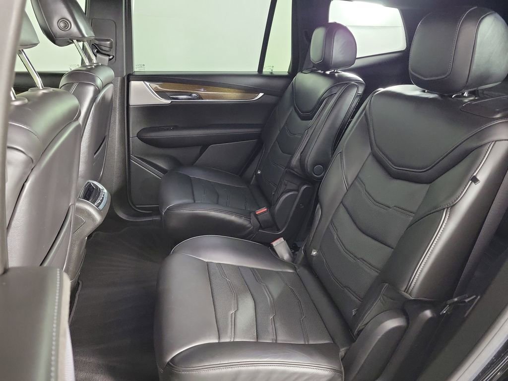 Used 2020 Cadillac XT6 Premium Luxury w/ Platinum Package image 12