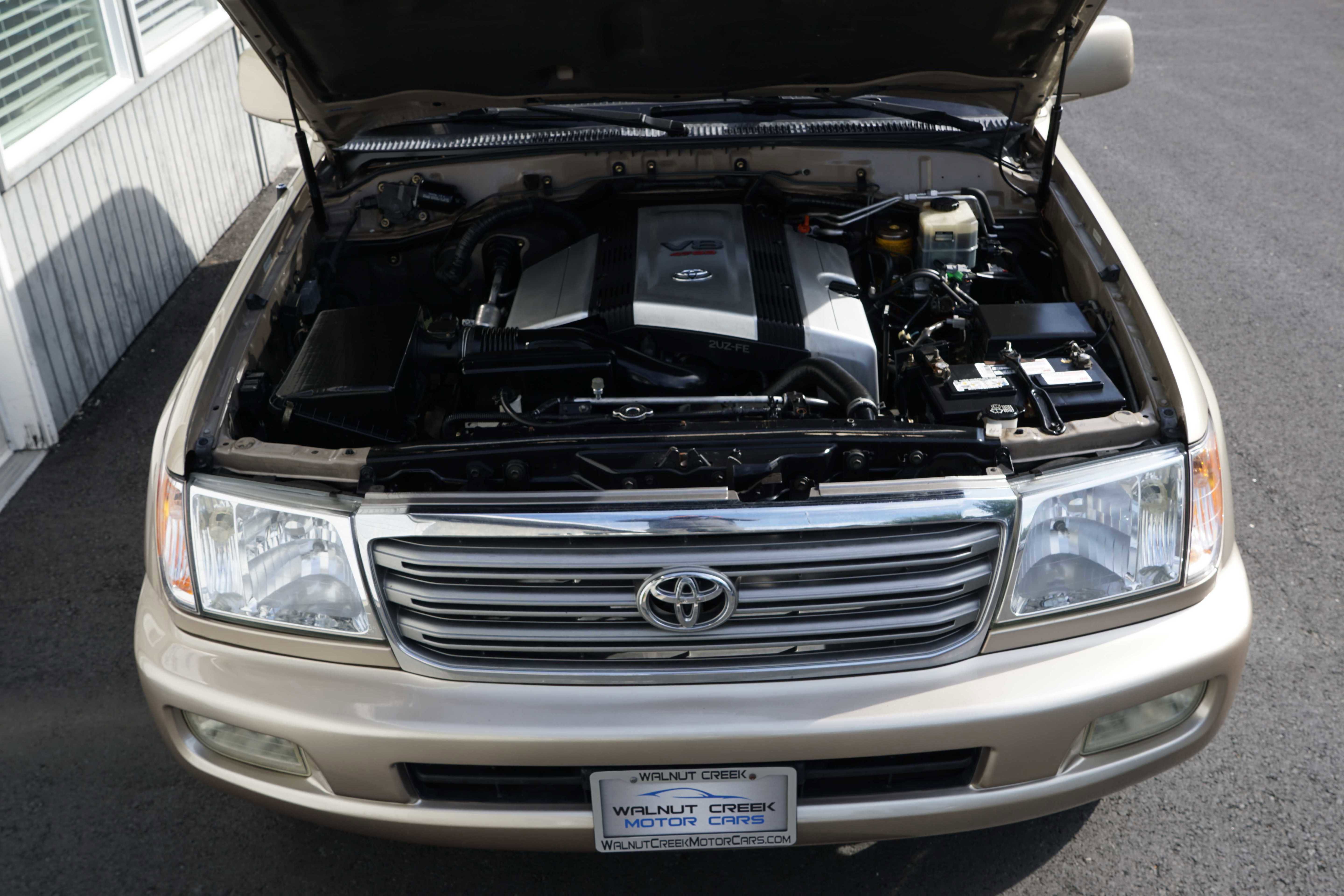 Used 2003 Toyota Land Cruiser image 22