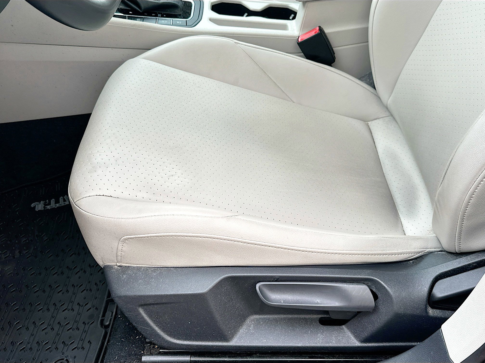 Used 2020 Volkswagen Jetta SEL image 17