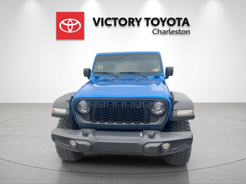 Used 2024 Jeep Wrangler Willys image 2