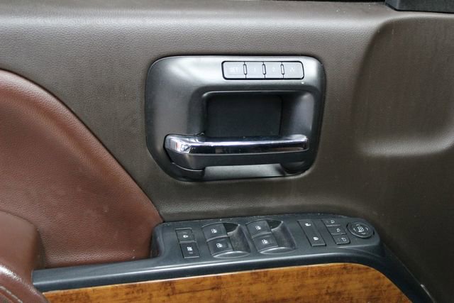 Used 2016 Chevrolet Silverado 2500 High Country w/ High Country Premium Package AWD/4WD image 12