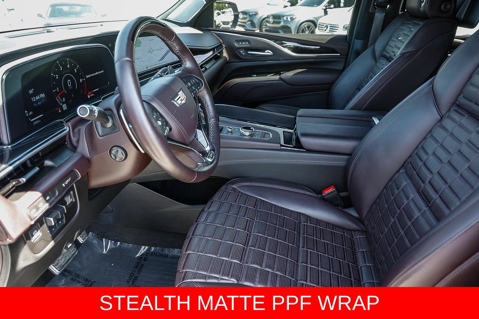 Used 2023 Cadillac Escalade ESV V w/ LPO, ONYX Package AWD/4WD image 23