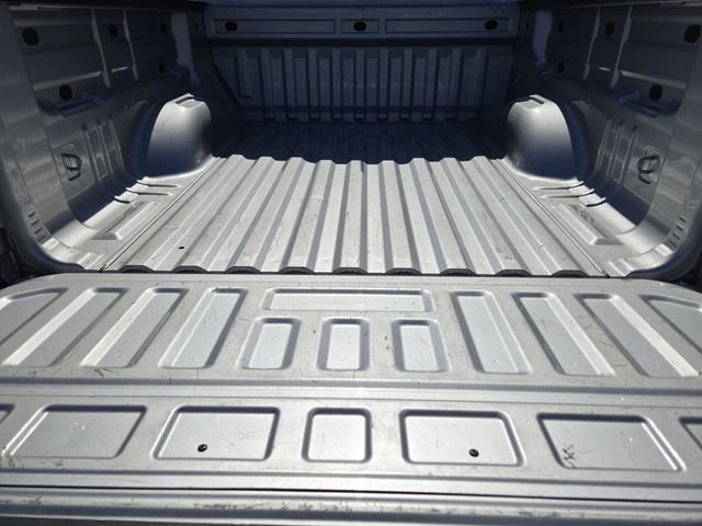 Used 2018 Chevrolet Colorado LT image 31