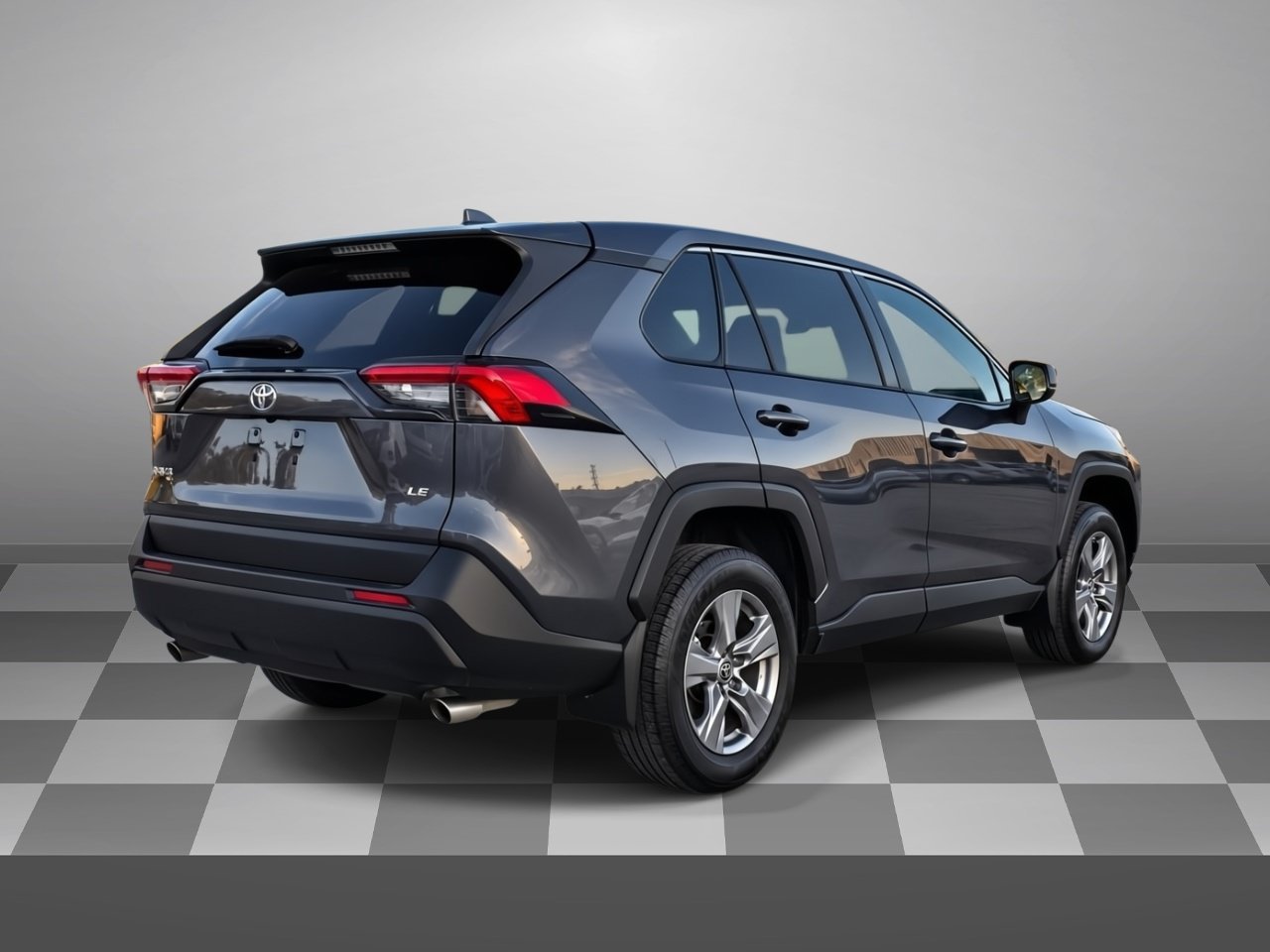 Used 2023 Toyota RAV4 LE FWD image 6