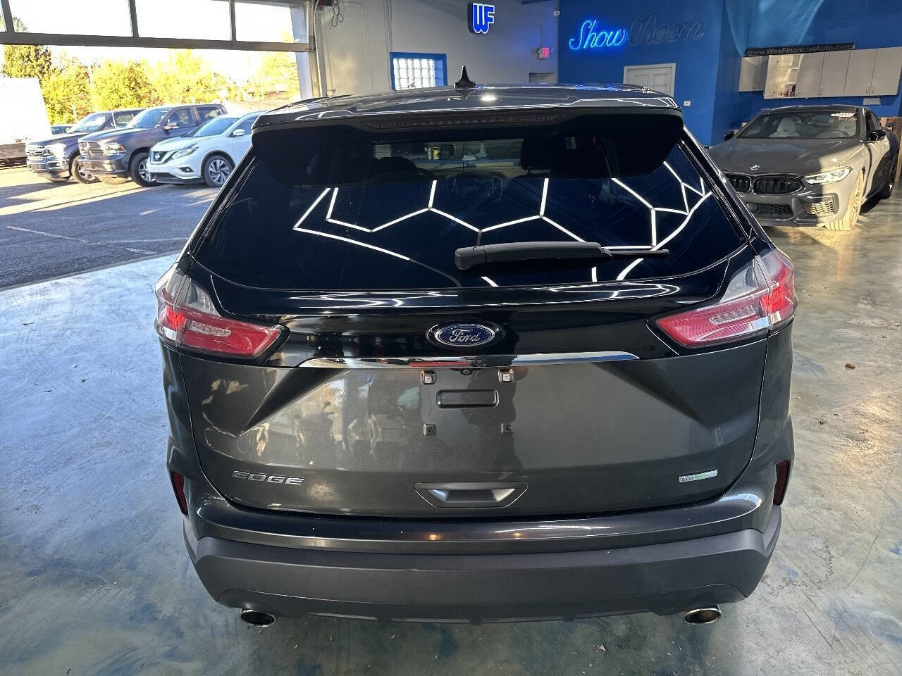 Used 2019 Ford Edge SE image 10