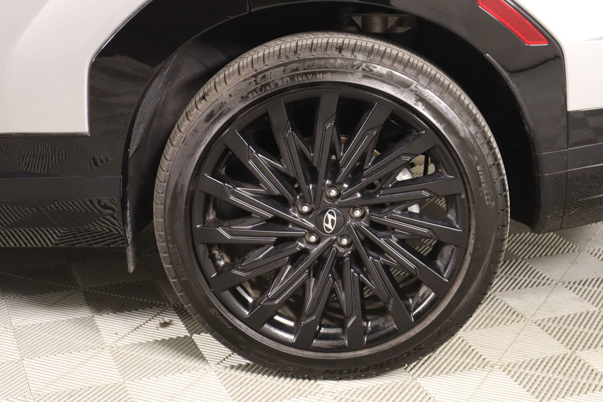 Used 2025 Hyundai Santa Fe Calligraphy image 21