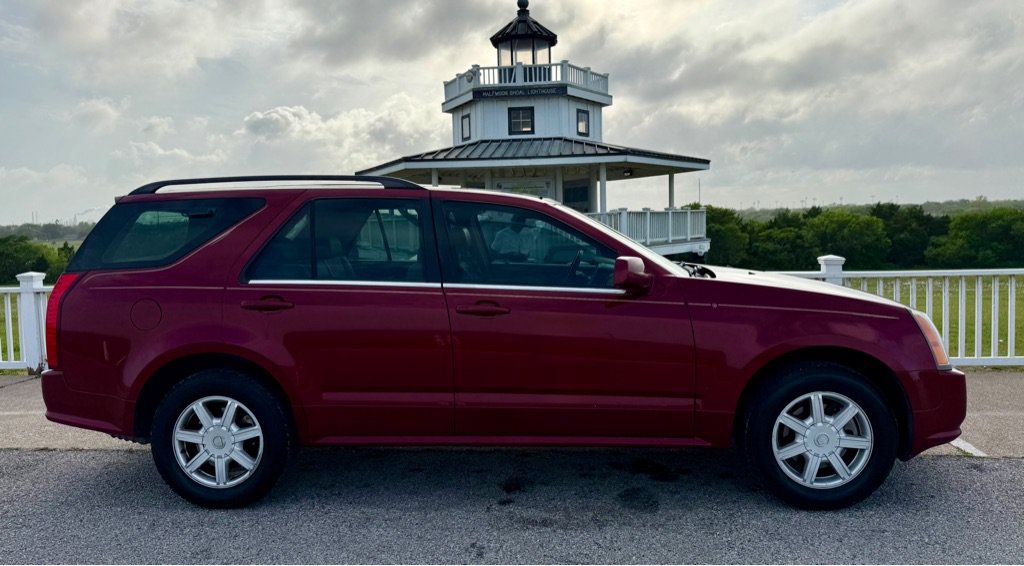 Used 2004 Cadillac SRX w/ Preferred Equipment Group RWD image 4