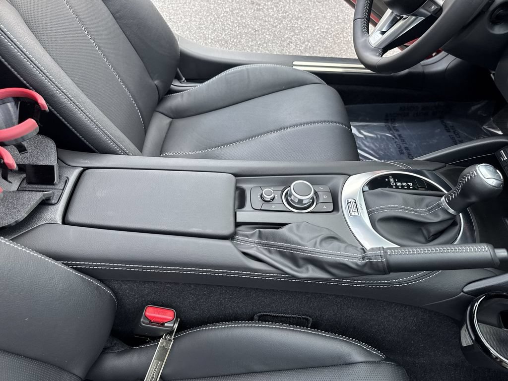 Certified 2025 MAZDA MX-5 Miata RF Grand Touring RWD image 33