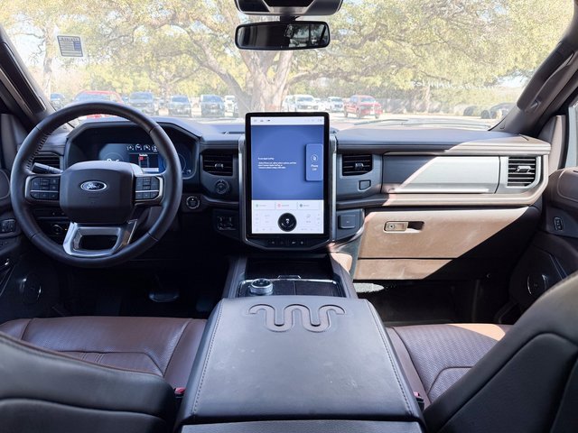 Used 2024 Ford Expedition King Ranch image 20