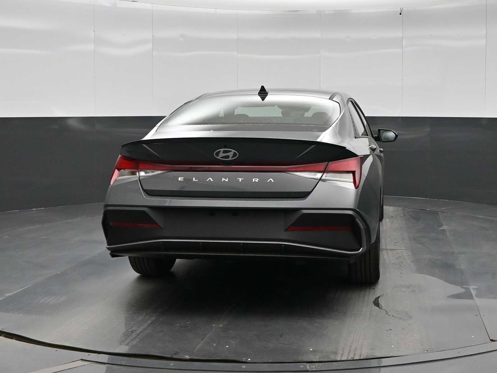New 2026 Hyundai Elantra Sport FWD image 6