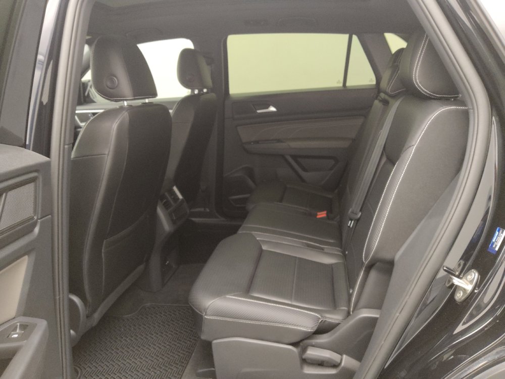 Used 2021 Volkswagen Atlas Cross Sport SE image 18