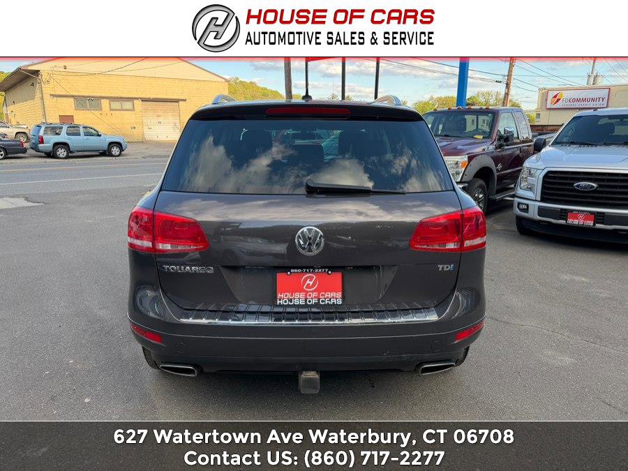 Used 2013 Volkswagen Touareg TDI AWD/4WD image 4