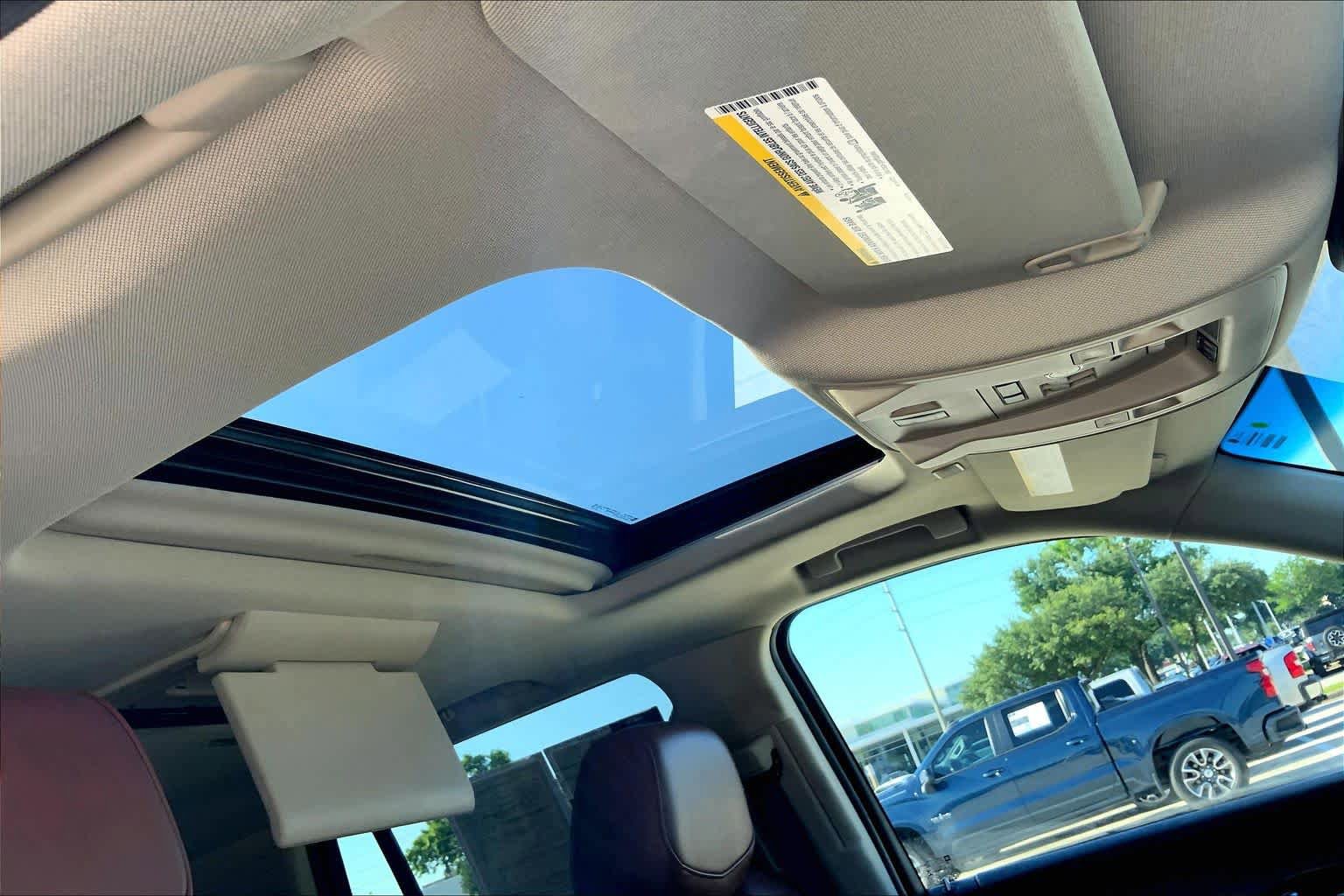 Used 2019 Cadillac Escalade Premium Luxury RWD image 14