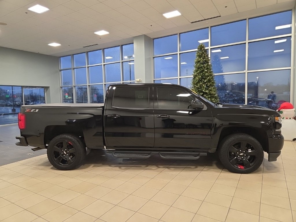 Used 2018 Chevrolet Silverado 1500 LTZ Z71 w/ Redline Edition image 6