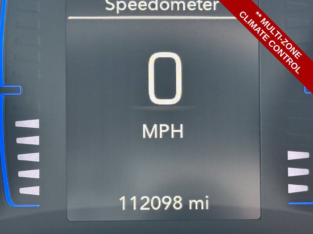 Used 2022 Chrysler Voyager LX FWD image 20