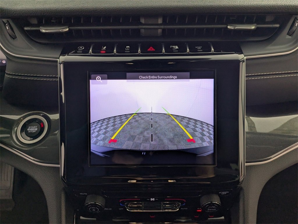 Certified 2023 Jeep Grand Cherokee Laredo image 22