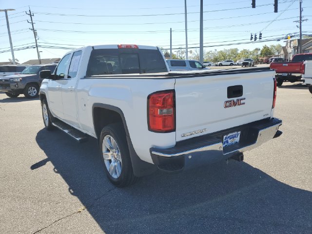 Used 2015 GMC Sierra 1500 SLE w/ SLE Value Package AWD/4WD image 3