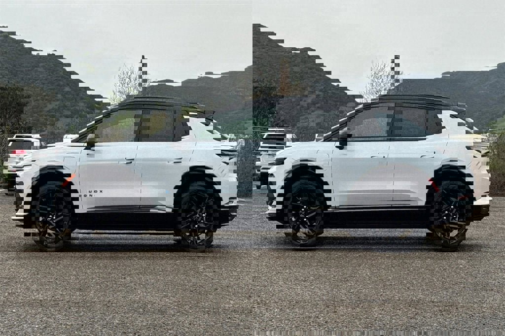 New 2026 Chevrolet Equinox EV RS image 7