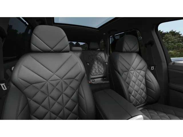 New 2026 BMW X5 M60i w/ Executive Package AWD/4WD image 11