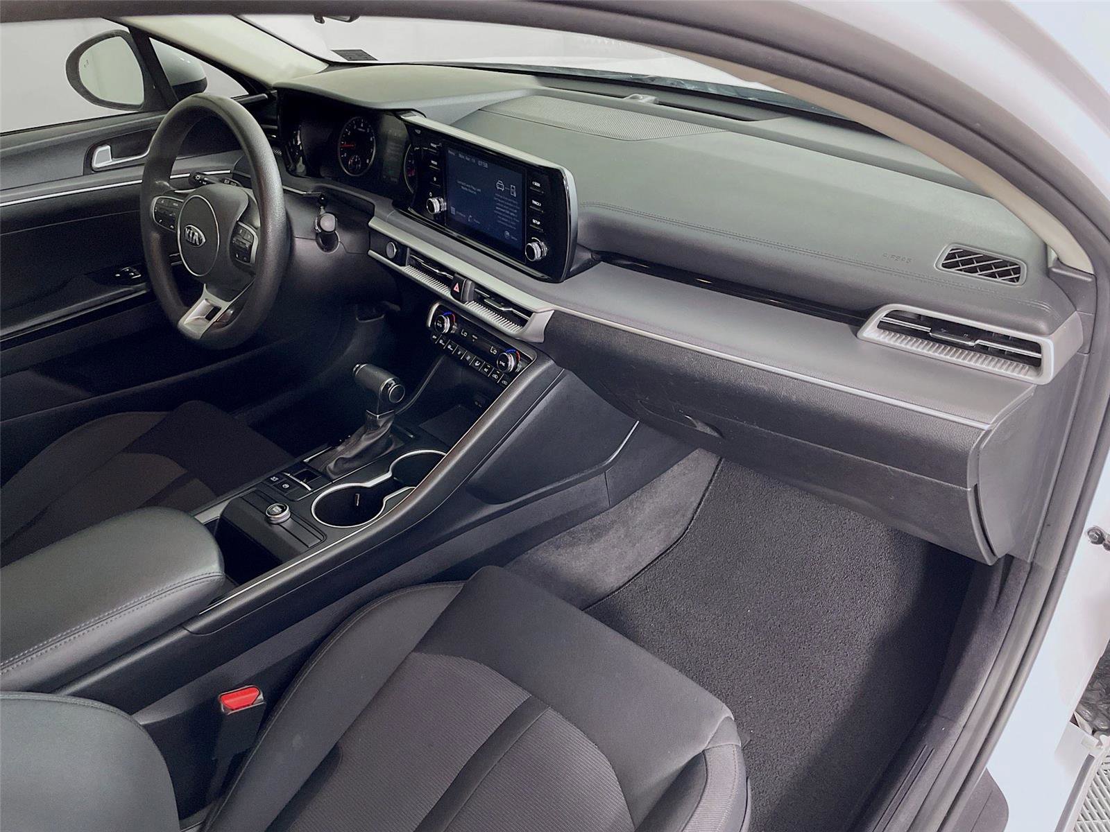 Used 2021 Kia K5 LXS image 30