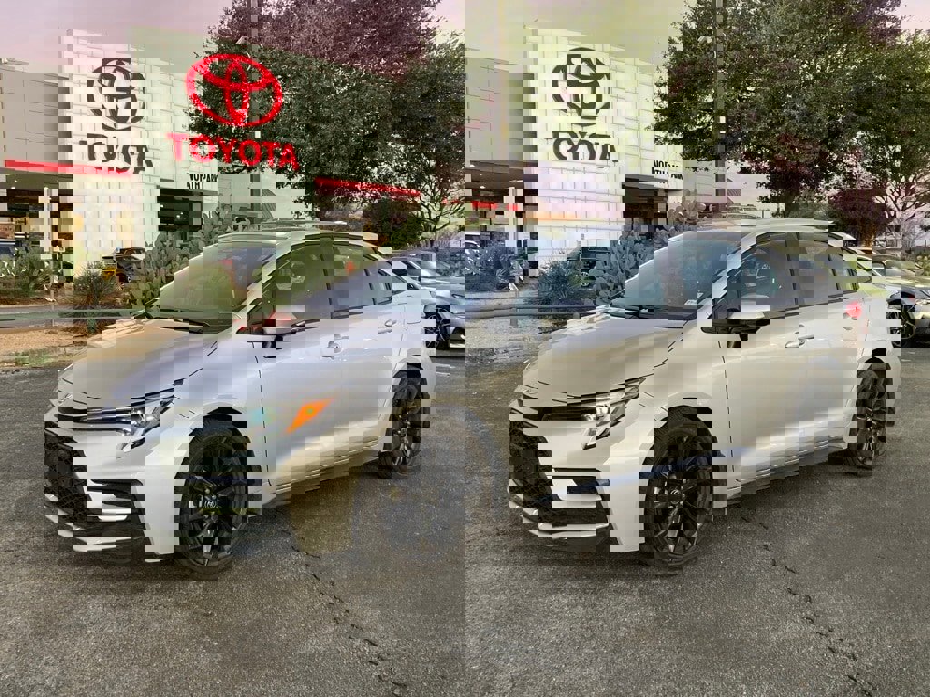 Used 2025 Toyota Corolla SE