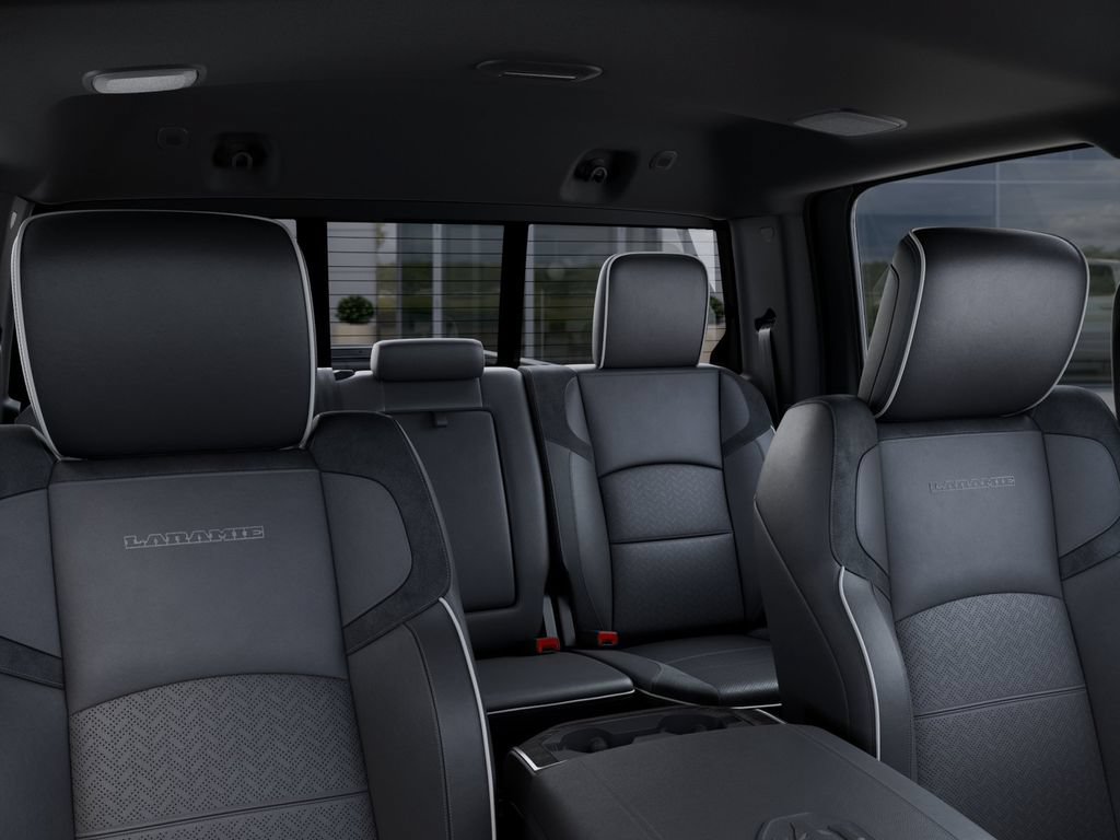 New 2026 RAM 3500 Laramie AWD/4WD image 26
