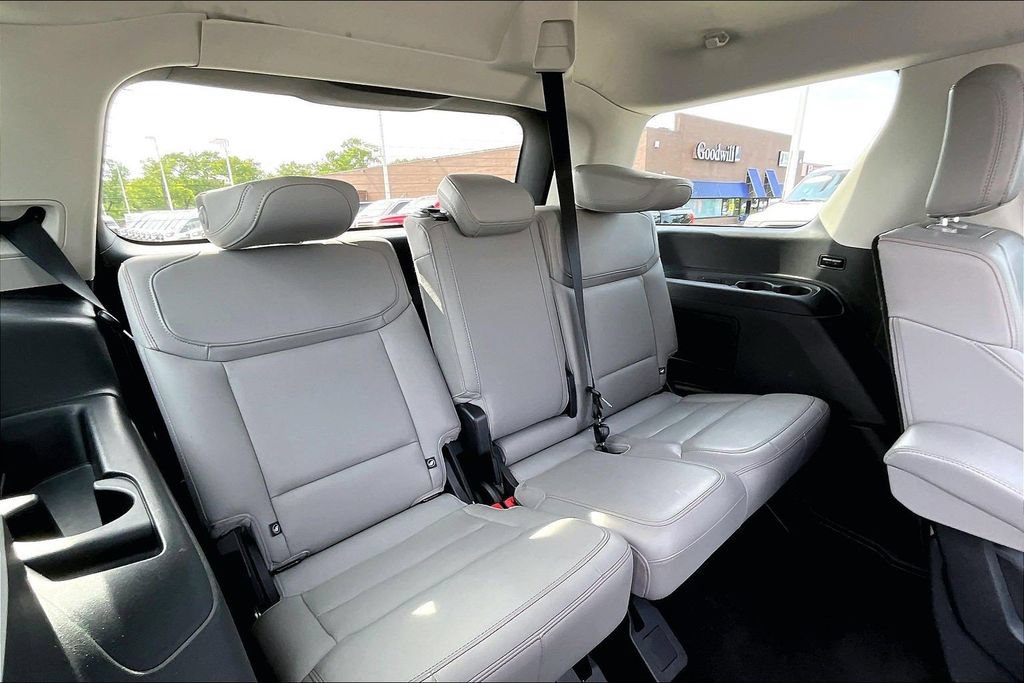 Certified 2025 Ford Expedition Active AWD/4WD image 27