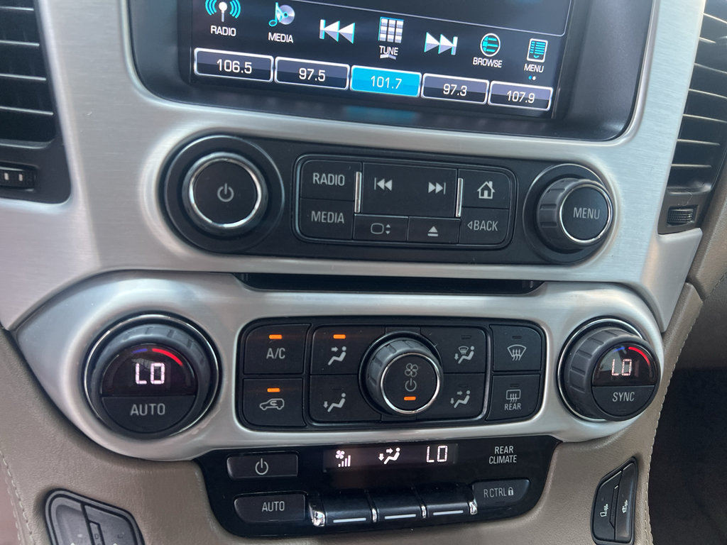 Used 2020 GMC Yukon XL SLT AWD/4WD image 32