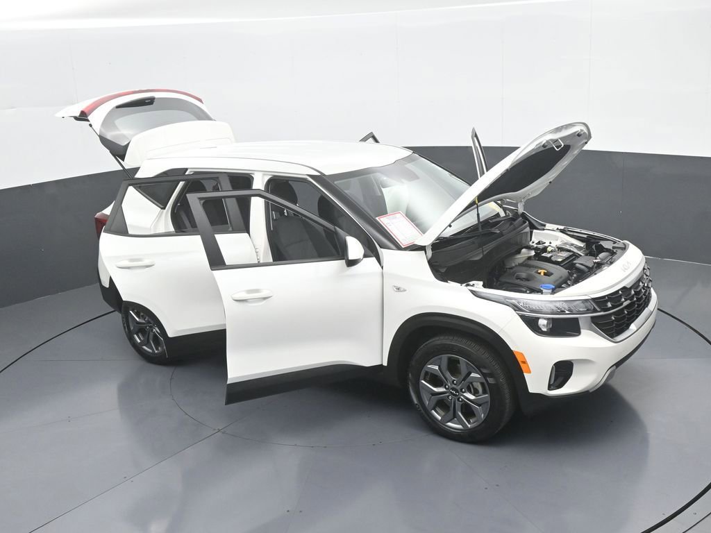 Used 2024 Kia Seltos LX image 68