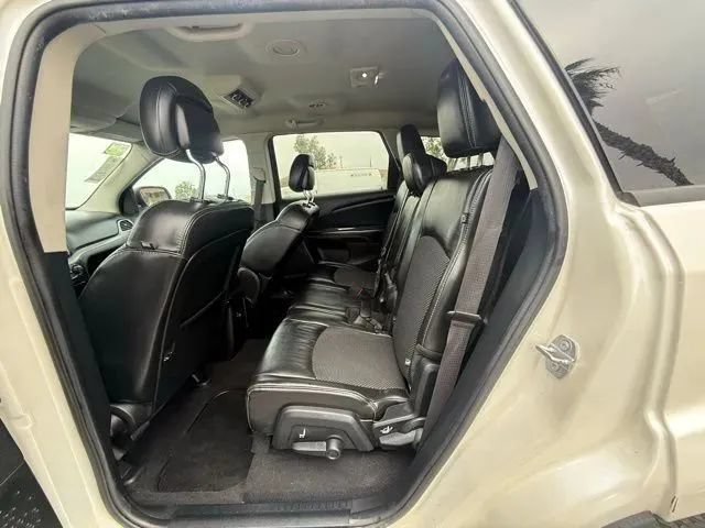 Used 2017 Dodge Journey Crossroad FWD image 12