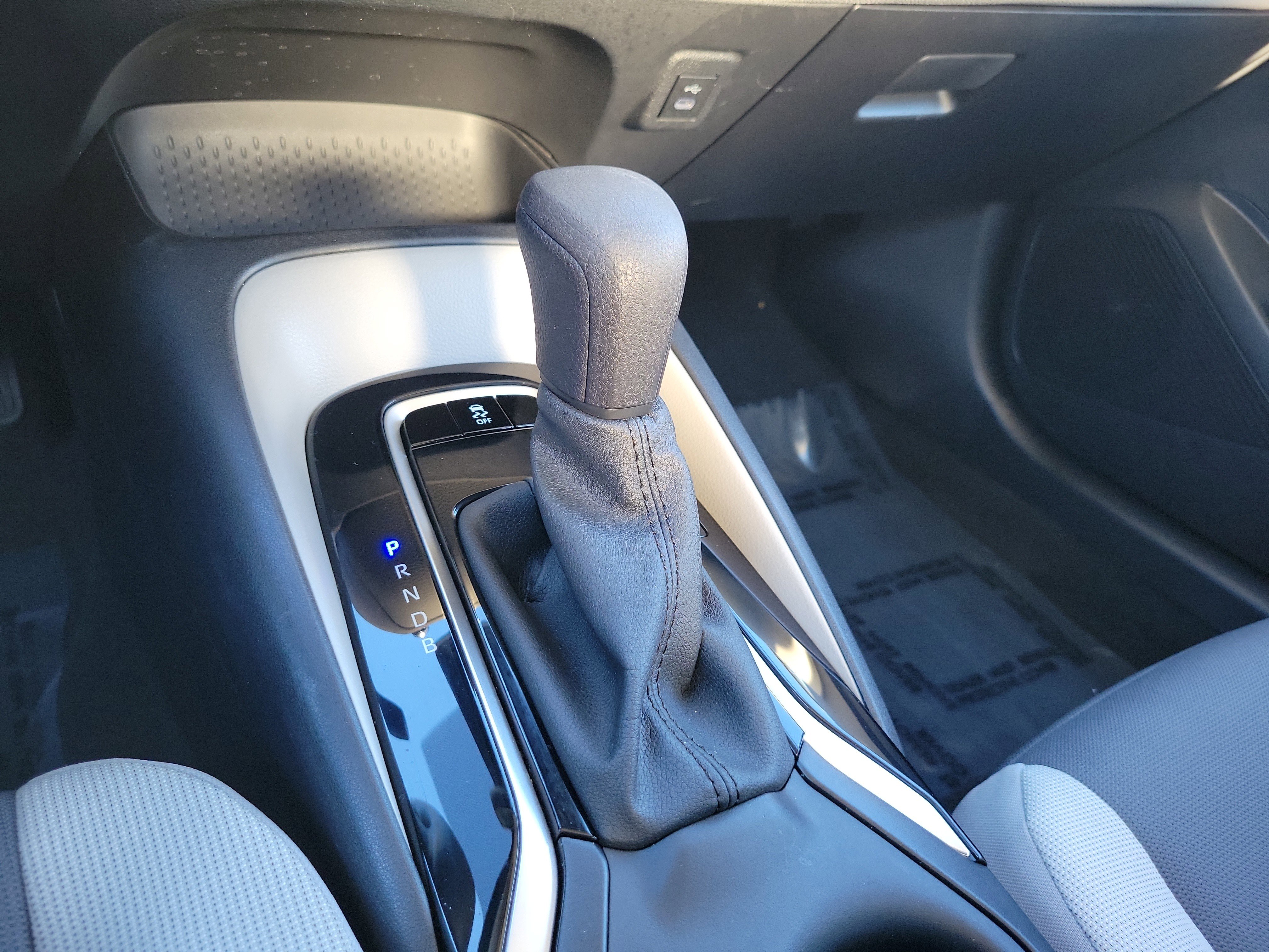 Used 2023 Toyota Corolla LE image 20